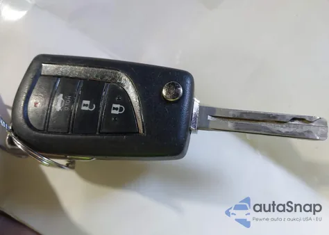 2020 Toyota Corolla Se z USA, uszkodzony, nr VIN 5YFS4RCE7LP027697